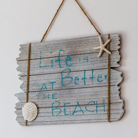 Coast Breeze Stylish By Renters